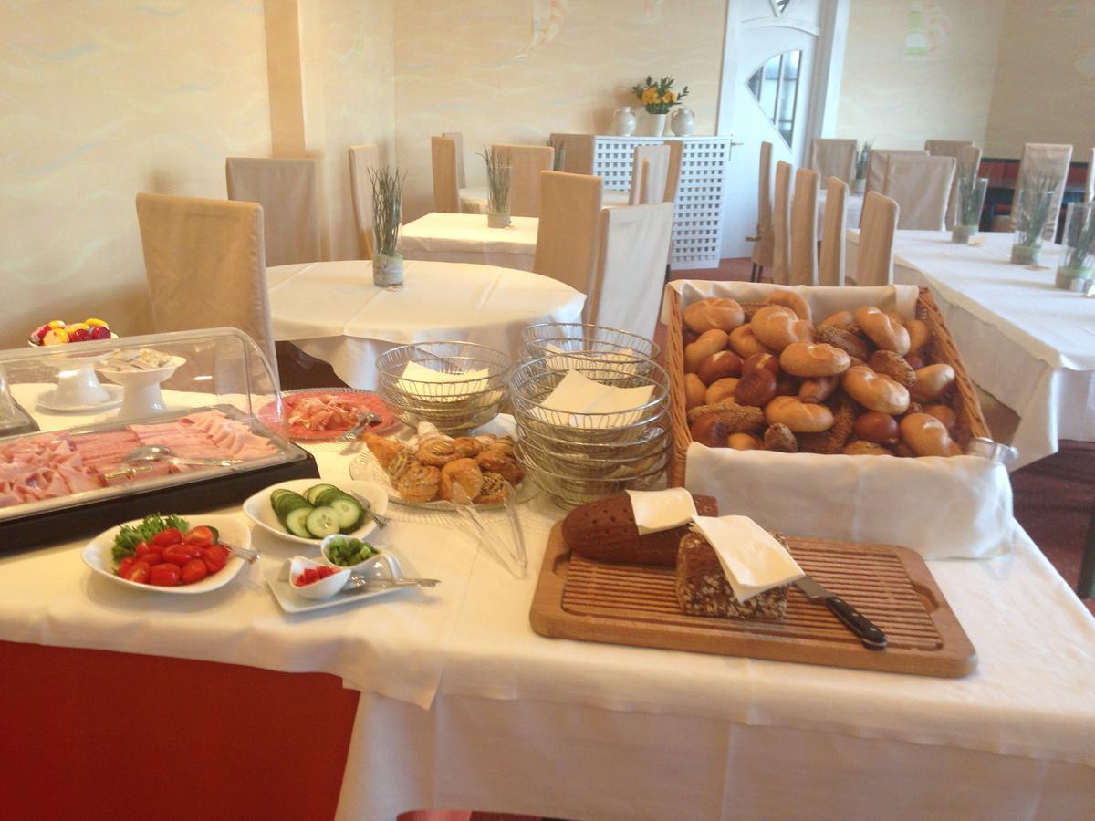 Lust Und Laune Hotel Am Woerthersee Portschach am Woerthersee Ngoại thất bức ảnh
